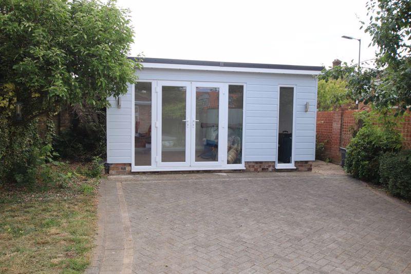 Garden room