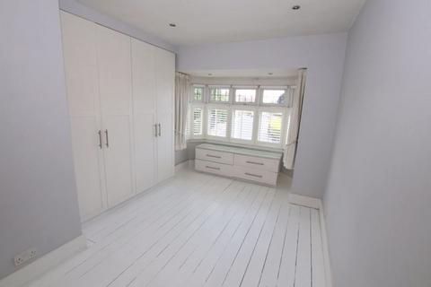 33 Clee Crescent, Grimsby, DN32 8LX