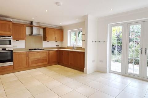 4 bedroom detached house for sale, Kingsway Mews, Farnham Common