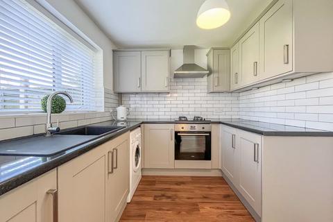 28 Tyning Close, Wolverhampton, WV9 5QH