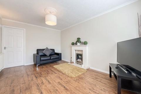 28 Tyning Close, Wolverhampton, WV9 5QH