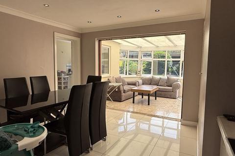 2 Oaklands Road, Sutton Coldfield, B74 2TB