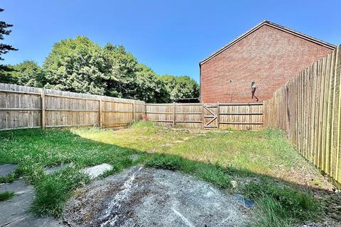 13 Farraxton Square, Northampton, NN4 9RQ