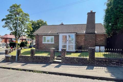 2 bedroom detached bungalow for sale, Crestwood Drive, Great Barr, Birmingham, B44 8JD