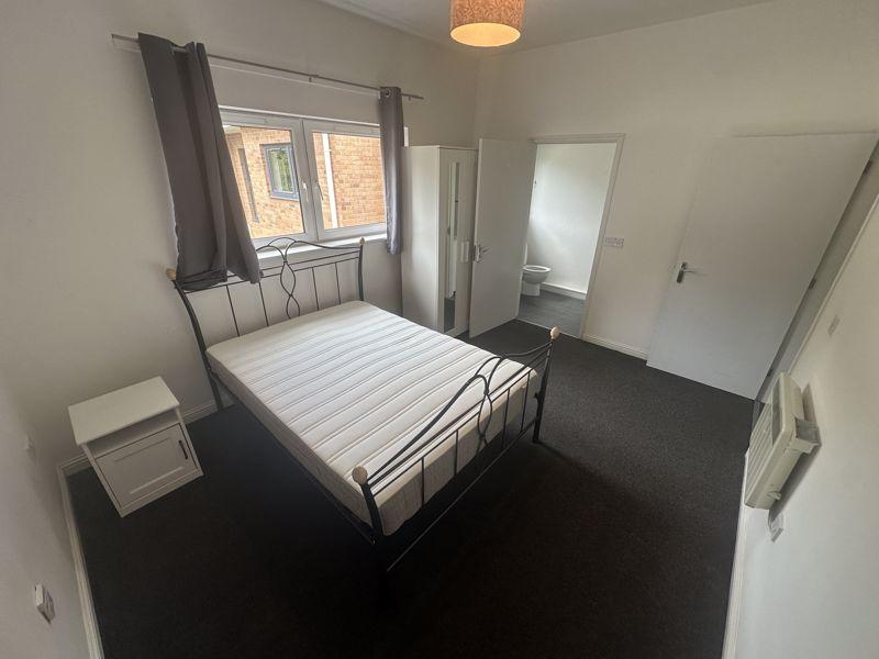 Bed 1 with En-Suite