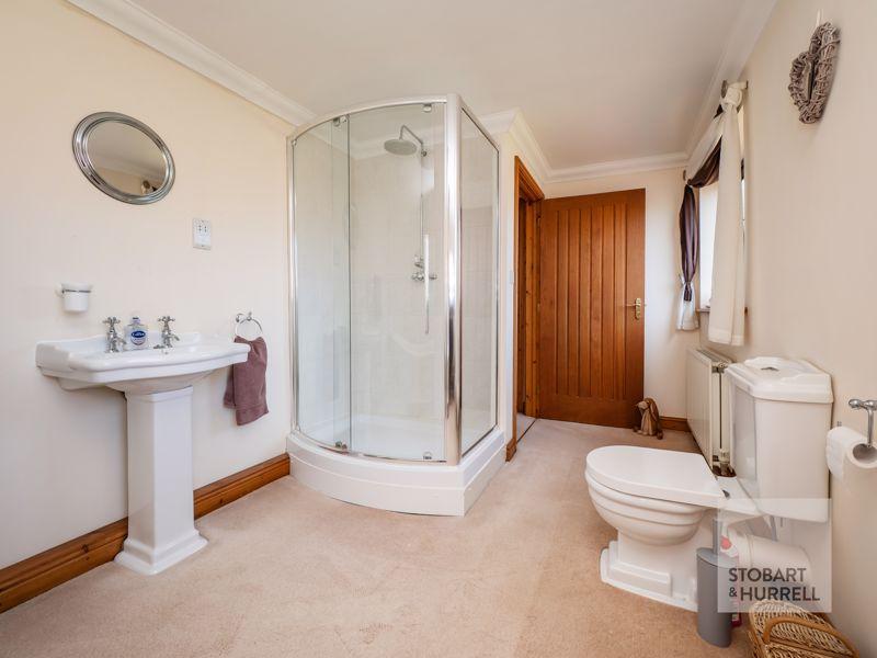 Bath & Shower Room