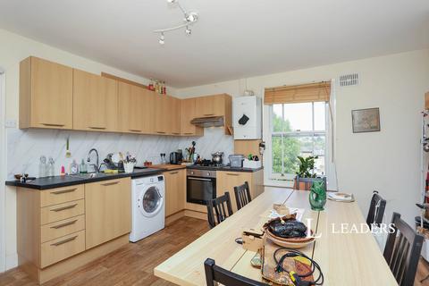 2 bedroom flat to rent, Manor Avenue, Brockley, SE4