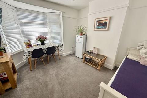 2 bedroom apartment for sale, Grange Road, Southbourne