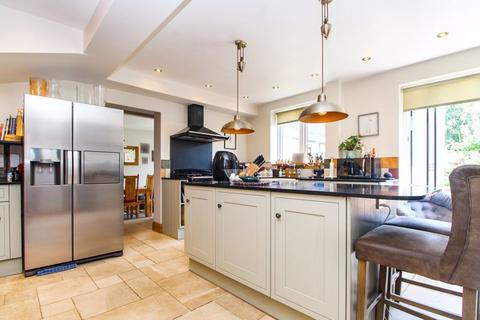 8 Chapel Lane, Willington, Bedford, MK44 3QG