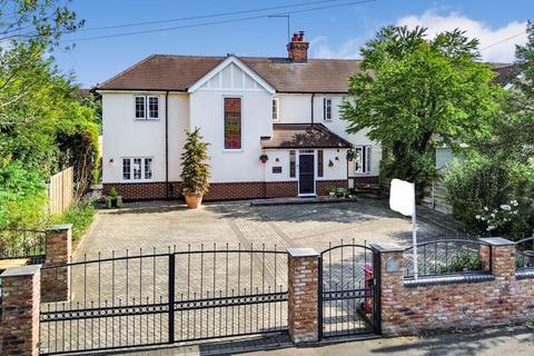 8 Chapel Lane, Willington, Bedford, MK44 3QG