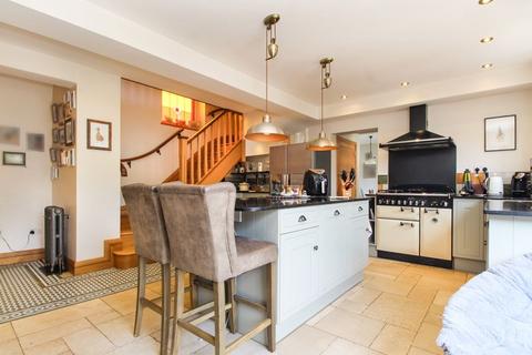 8 Chapel Lane, Willington, Bedford, MK44 3QG