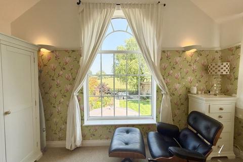 5 bedroom detached house for sale, High Street South, Stewkley LU7