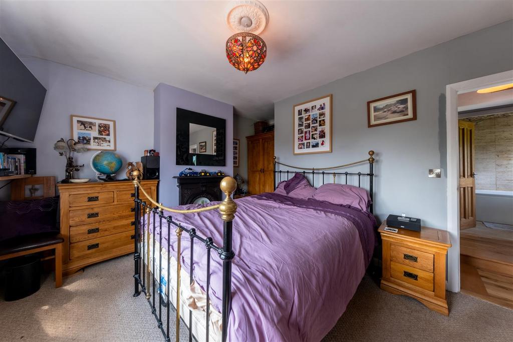 11a Eaton Road-010.jpg