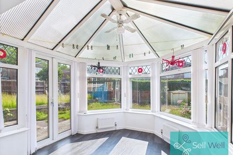 3 bedroom semi-detached house for sale, Hilton Grove, Manchester M28