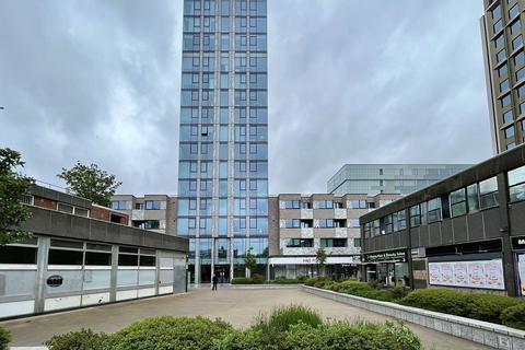 Studio to rent, Highgate Hill