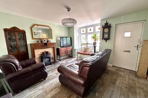 3 bedroom end of terrace house for sale, Stafford Road, Wednesbury WS10