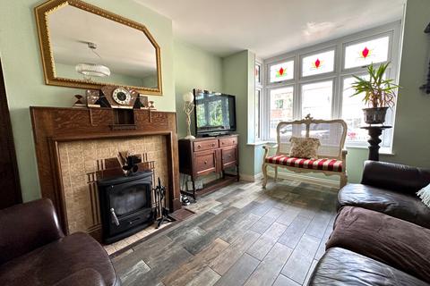 3 bedroom end of terrace house for sale, Stafford Road, Wednesbury WS10