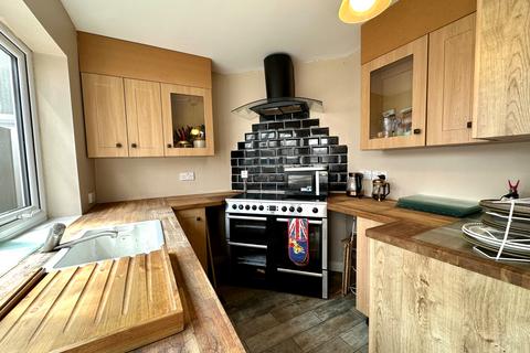 3 bedroom end of terrace house for sale, Stafford Road, Wednesbury WS10