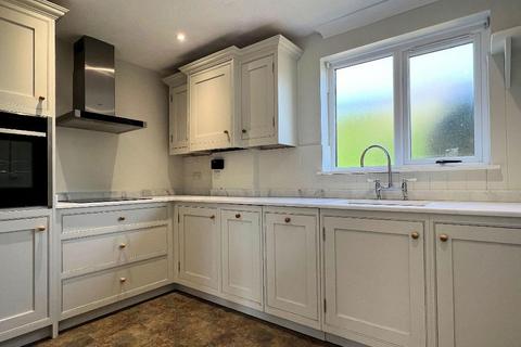 8 Dukes Yard, Steyning, BN44 3NH