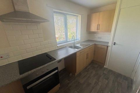 2 bedroom flat to rent, Bronte Court, Haworth Park, Hull, East Yorkshire, HU6