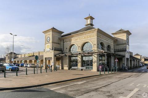 Retail property (high street) to rent, Tower Rd Wetherby LS22 6FL