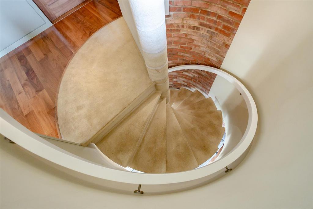 8652520-interior22.jpg