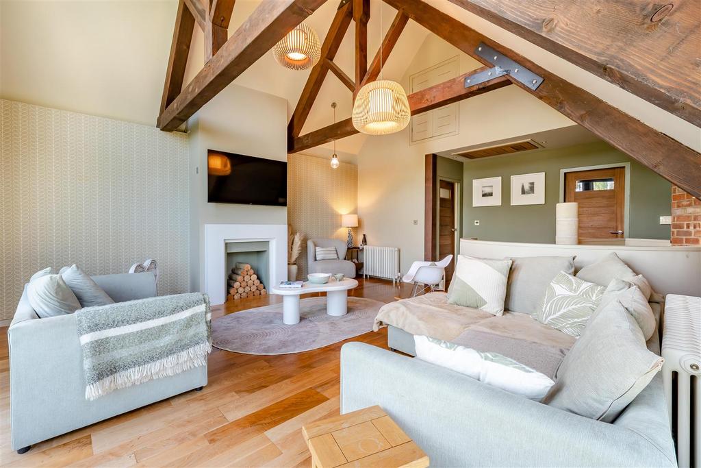 8652520-interior17.jpg