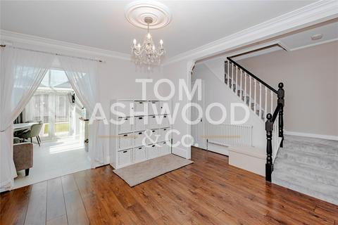 43 Brooklands Road, Romford, RM7 7EB