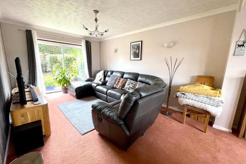 44 Cedar Drive, Hullbridge, Hockley, SS5 6JE