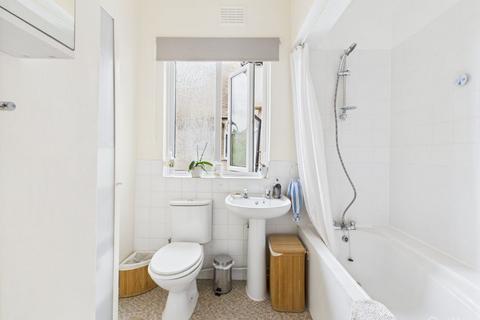 3 bedroom maisonette for sale, Selsdon Park Road, South Croydon