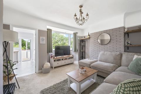 52a Aboyne Drive, London, SW20 0AL