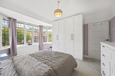 52a Aboyne Drive, London, SW20 0AL