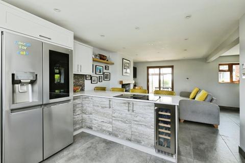 4 Abbey Lane, Slade Hooton, Sheffield, S25 1ZQ