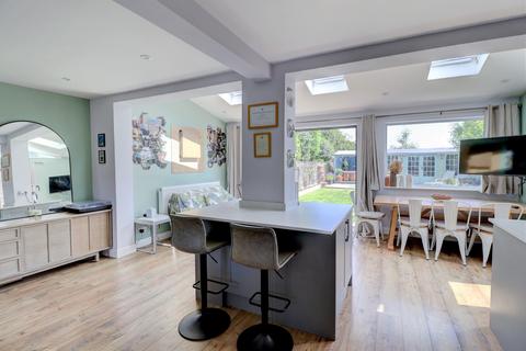 46 Copners Drive, Holmer Green, High Wycombe, HP15 6SG