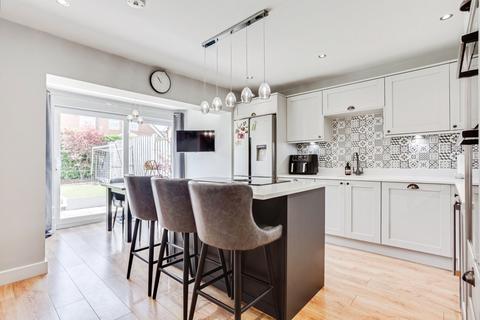 361 Leeds Road, Lofthouse, Wakefield, WF3 3QE