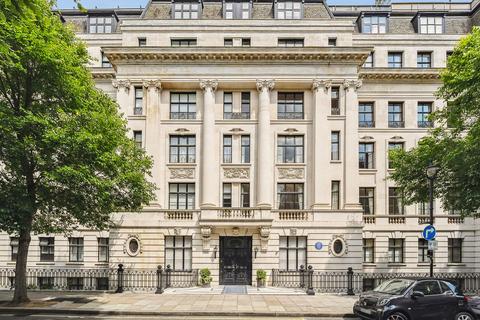 1 bedroom flat for sale, Mansfield Street, Marylebone W1G