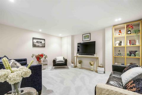 undefined, Rostrevor Mews, London