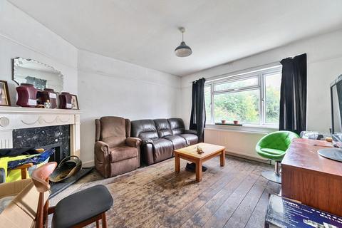 3 bedroom terraced house for sale, Tennison Road, London