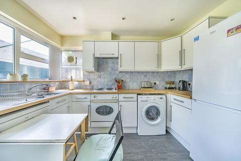 2 bedroom bungalow for sale, Hoylake Crescent, Ickenham, Uxbridge