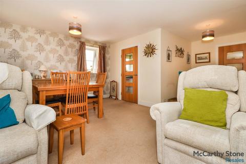 2 bedroom apartment for sale, McKinlay Court, Tresham Close, Kettering
