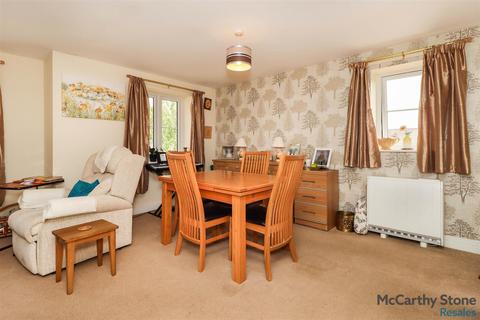 2 bedroom apartment for sale, McKinlay Court, Tresham Close, Kettering