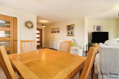 2 bedroom apartment for sale, McKinlay Court, Tresham Close, Kettering