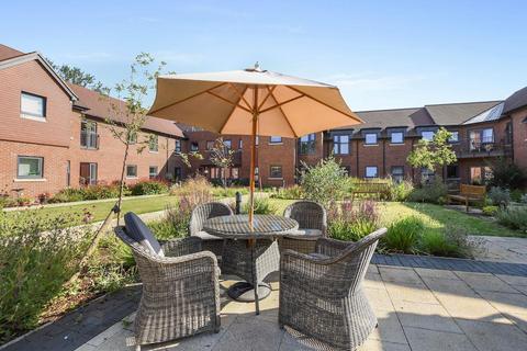 1 bedroom apartment for sale, Elizabeth House, St. Giles Mews, Stony Stratford, Milton Keynes, MK11 1HT
