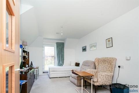 1 bedroom apartment for sale, Elizabeth House, St. Giles Mews, Stony Stratford, Milton Keynes, MK11 1HT
