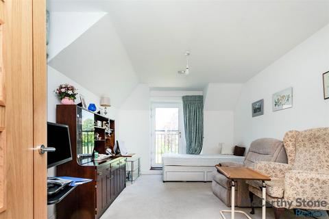 1 bedroom apartment for sale, Elizabeth House, St. Giles Mews, Stony Stratford, Milton Keynes, MK11 1HT