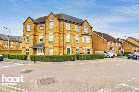 2 bedroom apartment for sale, Westminster Court, Romford, RM1 4WE