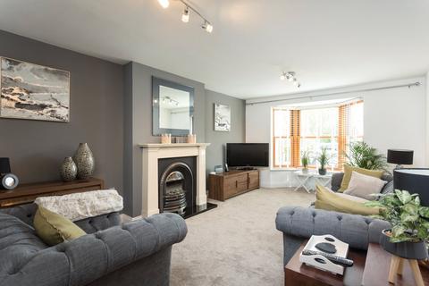 5 bedroom terraced house for sale, Beckside, Aberford, Leeds, West Yorkshire, LS25