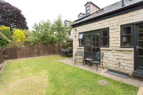 5 bedroom terraced house for sale, Beckside, Aberford, Leeds, West Yorkshire, LS25