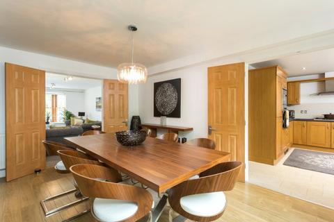 5 bedroom terraced house for sale, Beckside, Aberford, Leeds, West Yorkshire, LS25