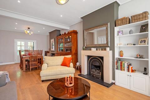 72 Hillview Road, Pinner, HA5 4PE